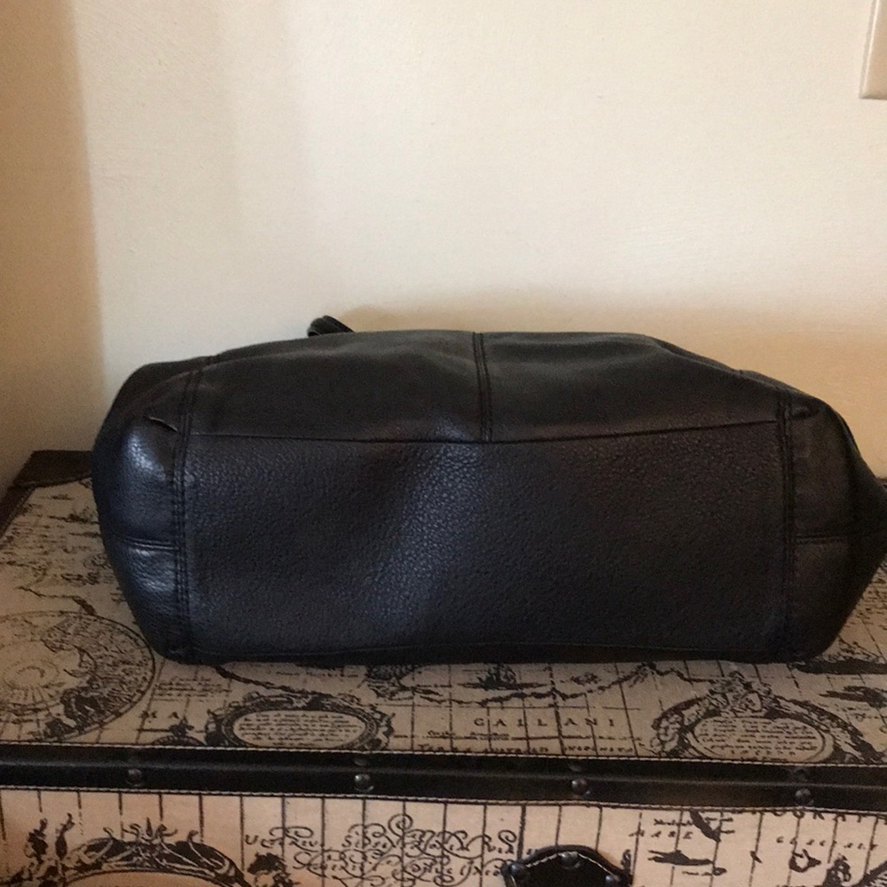 Authentic Coach Bag!! - Picture 3 of 8